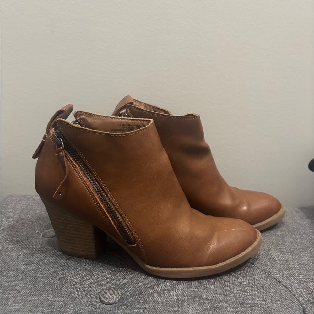 Dolce Vita Brown Leather Ankle Boots